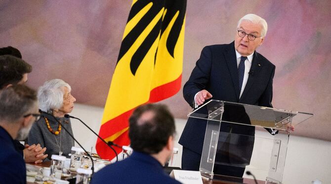 Runder Tisch zur Lage in Nahost im Schloss Bellevue