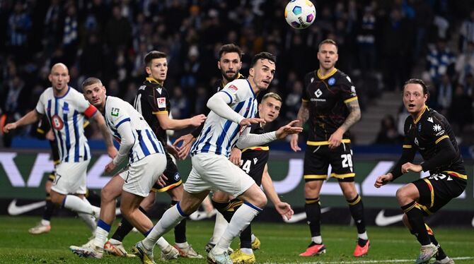 Hertha BSC - Karlsruher SC Hertha BSC - Karlsruher SC