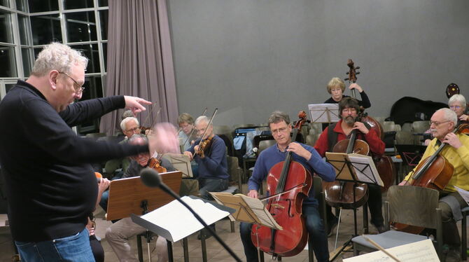 Stefan Bornscheuer probt mit dem Martinskollegium Beethovens »Pastorale«.