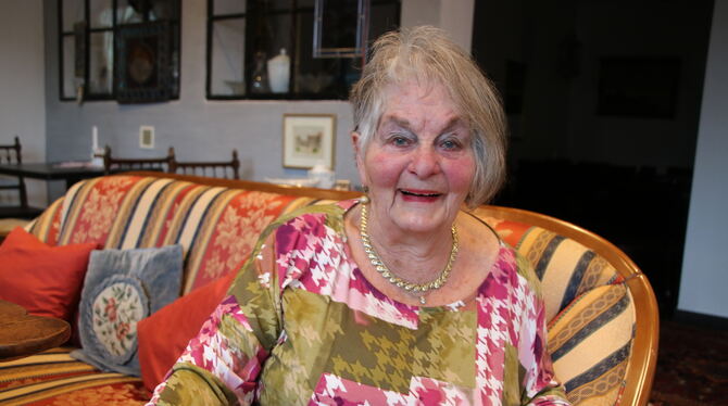 Brigitte Ensslin steht für lange Verbundenheit: Seit 75 Jahren ist sie Mitglied im Schwäbischen Albverein, seit 70 Jahren im Sän