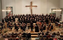 Aufführung des Deutschen Requiems von Johannes Brahms durch den Kammerchor und die Kantorei der Martinskirche Münsingen und die 