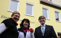 Im Jahre 2010 wurde das Elisabeth-Zundel-Haus der Reutlinger AWO als eines der Meilensteine in der Wohnungsnotfallhilfe eingewei
