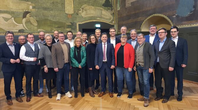 Die Bürgermeister und Bürgermeisterinnen des Landkreises haben sich in den Pfullinger Hallen mit Bundestagsabgeordneten ausgetau