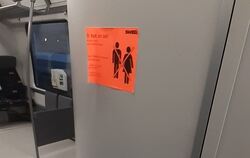 Eins von unzähligen: WC gesperrt in einem MEX-18-Zug der SWEG Bahn Stuttgart, weil der Fäkalientank nicht geleert werden konnte.