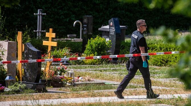 Angriff auf eine Trauergemeinde Angriff auf eine Trauergemeinde
