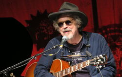 Wolfgang Niedecken bei seinem Bob-Dylan-Abend  im März 2023 im Tübinger Sudhaus.