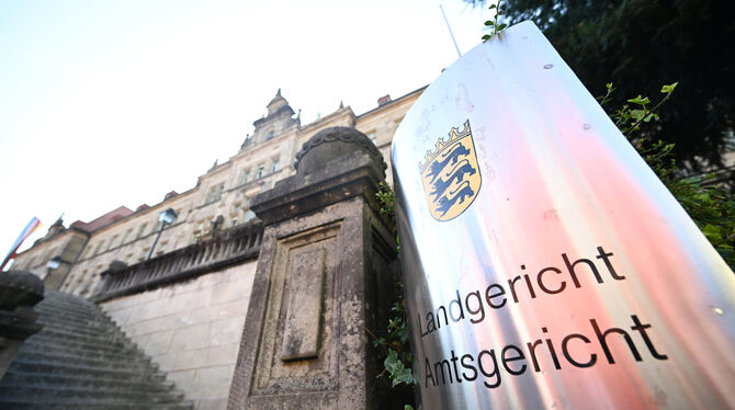 gericht, gebäude, bwg, lsw Tübinger Landgericht schickt Messerstecher für vier Jahre hinter Gitter.