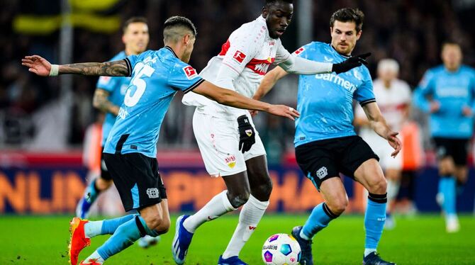 VfB Stuttgart - Bayer Leverkusen VfB Stuttgart - Bayer Leverkusen