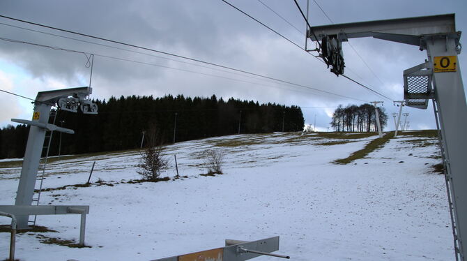 Milde Winter, zu wenig Schnee: Die Betreiber des Skilifts Salzwinkel haben die Reißleine gezogen, der Betrieb ist nicht mehr ren