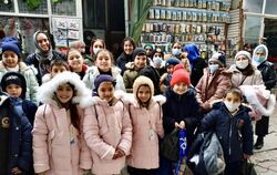 Kinder in Duschanbe freuten sich über warme Jacken und Stiefel. FOTO: PR