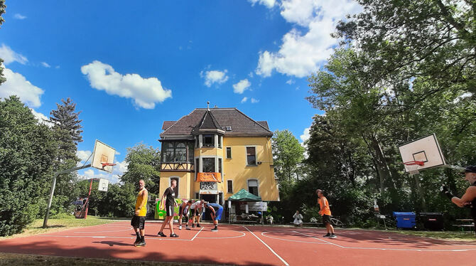 Das Jugendwerk unterstützt Jugendhäuser wie die Bastille. FOTO: STADT