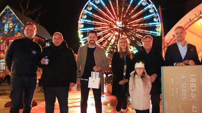 2023-12-21 Weihnachtsmarkt Reutlingen,Finale,Engele,Verlosung Hauptpreise Das große Finale des Reutlinger Weihnachtsmarktes mit dem Verlosen der Hauptpreise.