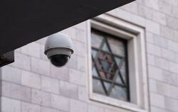 Überwachungskamera vor Synagoge in Stuttgart