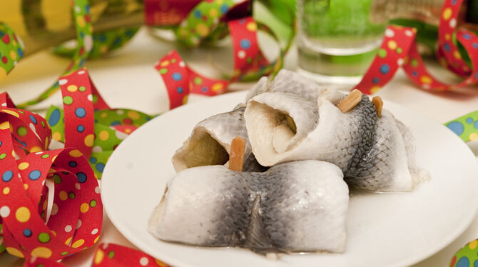 Der Salzgehalt leistet gute Dienste: Rollmöpse helfen dem Körper nach einer durchzechten Nacht, den Mineralienhaushalt wieder au