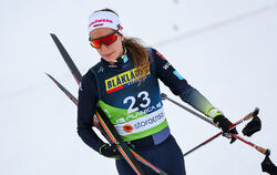 Für die Münsingerin Pia Fink ist die  Tour de Ski  aufgrund eines Infektes gelaufen. Sie steigt aus.  FOTO: KARMANN/DPA