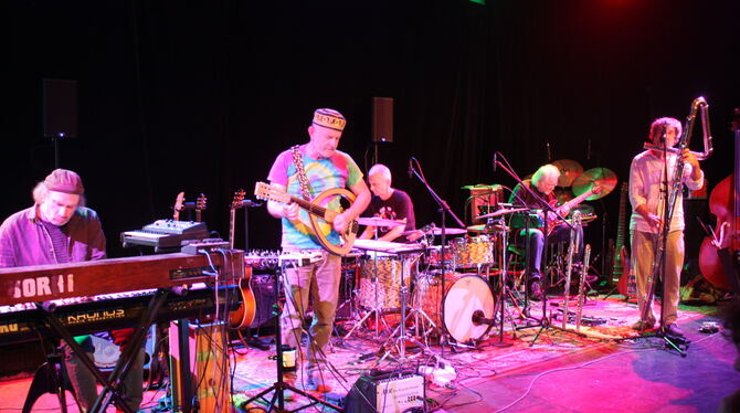 Mandala Movie im Sudhaus (von links): Didi Holzner, Heiner Reiff, Uli Wagner, Konrad Panke und Michael Stoll.