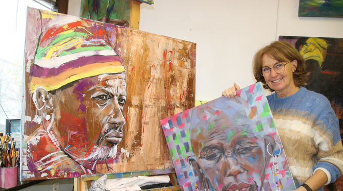 Malens stillt Anita Kessel ihre Sehnsuicht nach dem Leben unter den Massai  in Tansania