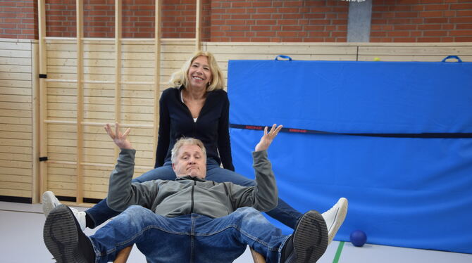 Lisa Federle und Kabarettist Bernd Kohlhepp werben für die Aktion »Bewegt euch«.