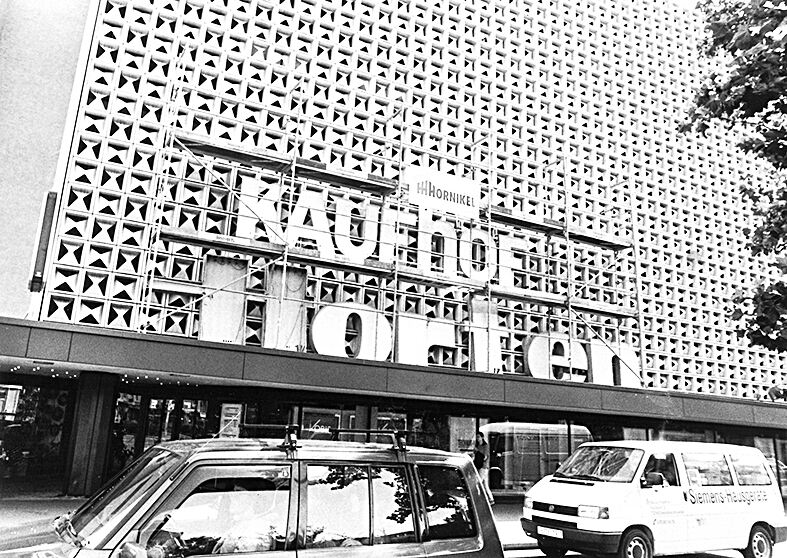 1996 Reutlinger Horten 1996 - Horten heißt jetzt Kaufhof.