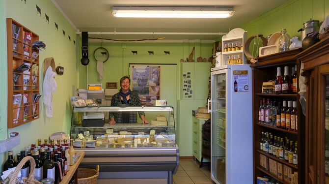 Der Käse vom Altschulzenhof wird unter anderem im eigenen Hofladen verkauft.