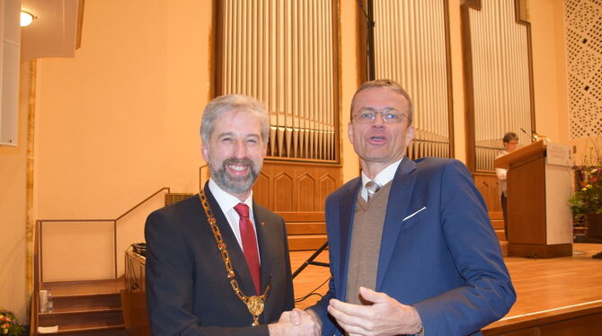 Beim freundlichen Empfang in der Neuen Aula: Boris Palmer und der neue Klinikumschef Jens Maschmann (rechts)