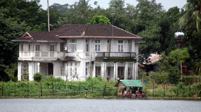 Elternhaus von Aung San Suu Kyi wird versteigert