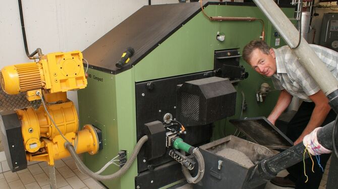 Klimaschutz in Gomadingen: Die Gemeinde ging mit gutem Beispiel voran und hat bereits vor mehr als 19 Jahren eine der ersten Hol Klimaschutz in Gomadingen: Die Gemeinde ging mit gutem Beispiel voran und hat bereits vor mehr als 19 Jahren eine der ersten Hol