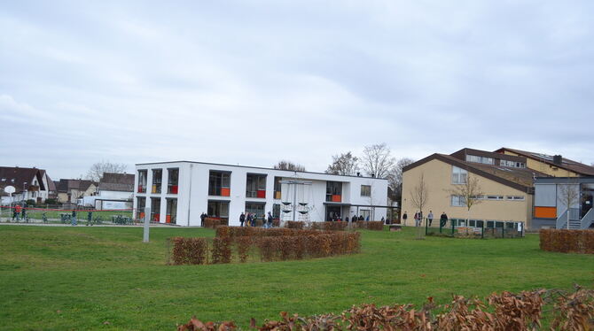 In diesem Jahr stehen an der Gustav-Werner-Gemeinschaftsschule in Walddorfhäslach Dach -und Fassadensanierungen des Alt- und Mit