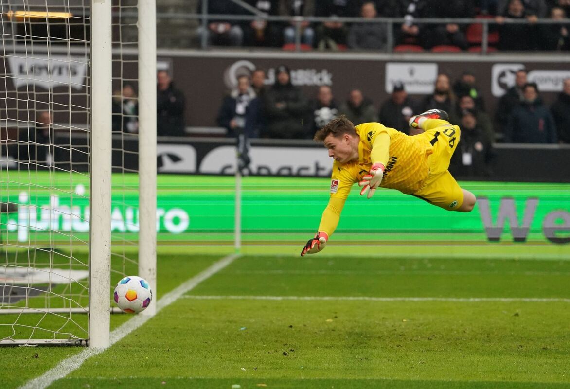 Knapp daneben Knapp daneben