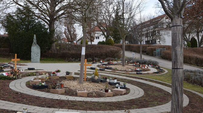 Kaum noch Plätze gibt es auf dem Gomaringer Urnengrabfeld.