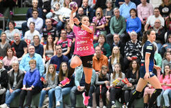 Zwölf Würfe, elf Tore: TuS-Linksaußen Dagmara Nocun (Bild) macht wie Jana Scheib ein starkes Spiel.