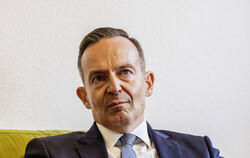  Volker Wissing (FDP), Bundesminister für Digitales und Verkehr, hat bei Förderanträgen für Wasserstoff vorerst die Reißleine ge