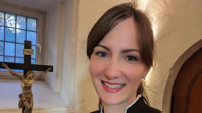 Selfie mit Jesus: Pfarrerin Sara Stäbler ist in den Sozialen Medien, etwa auf Instagram, sehr aktiv.
