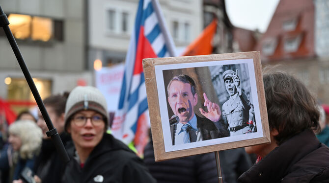 Klare Statements in Worten und Bildern: Der Protest richtet sich bei der Kundgebung in Reutlingen am 26. Januar insbesondere ge