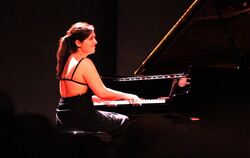 Reichlich Temperament: Die Münchner Pianistin Sophie Pacini bei ihrem Klavierabend in der Stuttgarter Liederhalle.