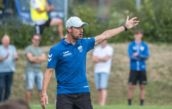 Blickt auf eine erfolgreiche Hinrunde mit dem VfL Pfullingen in der Verbandsliga zurück: Trainer Michael Konietzny.  FOTO: KNAB/