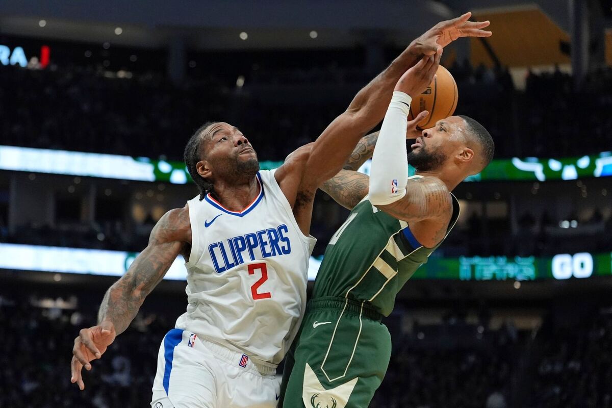 Hoch gesprungen Hoch gesprungen