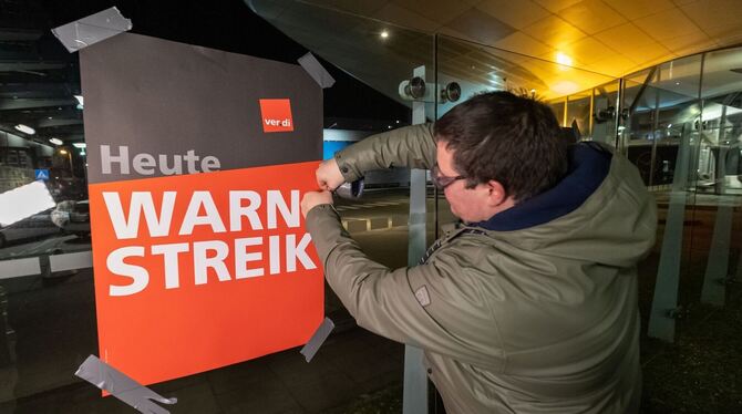 Verdi-Warnstreiks im Luftverkehr Verdi-Warnstreiks im Luftverkehr