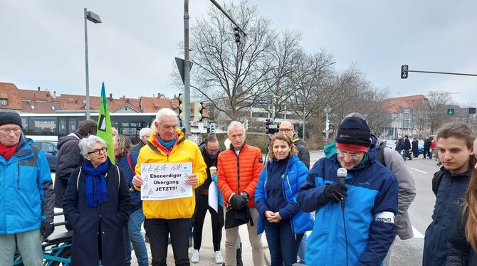 Helmut Treutlein (von links), Gabriele Janz und Jürgen Straub.