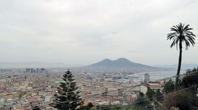 Blick auf Neapel und den Vesuv