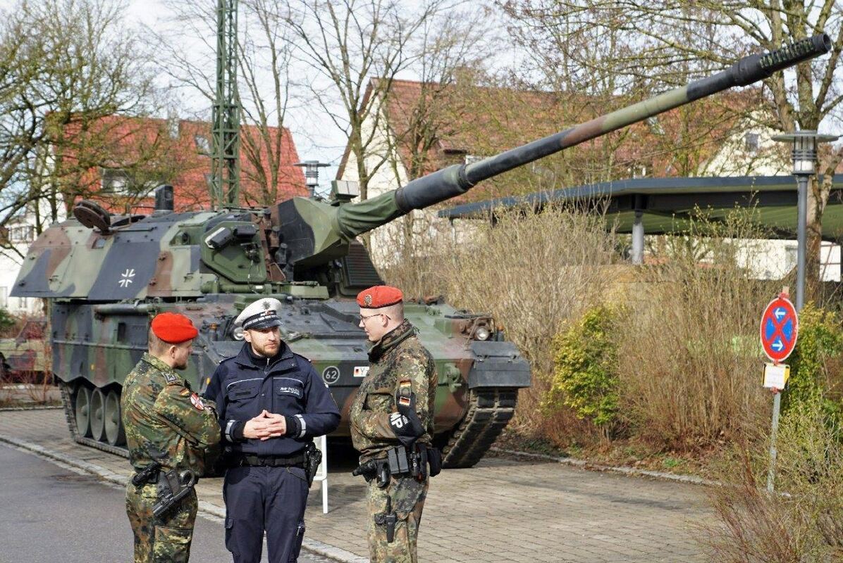 03_24_Waffenschau_08