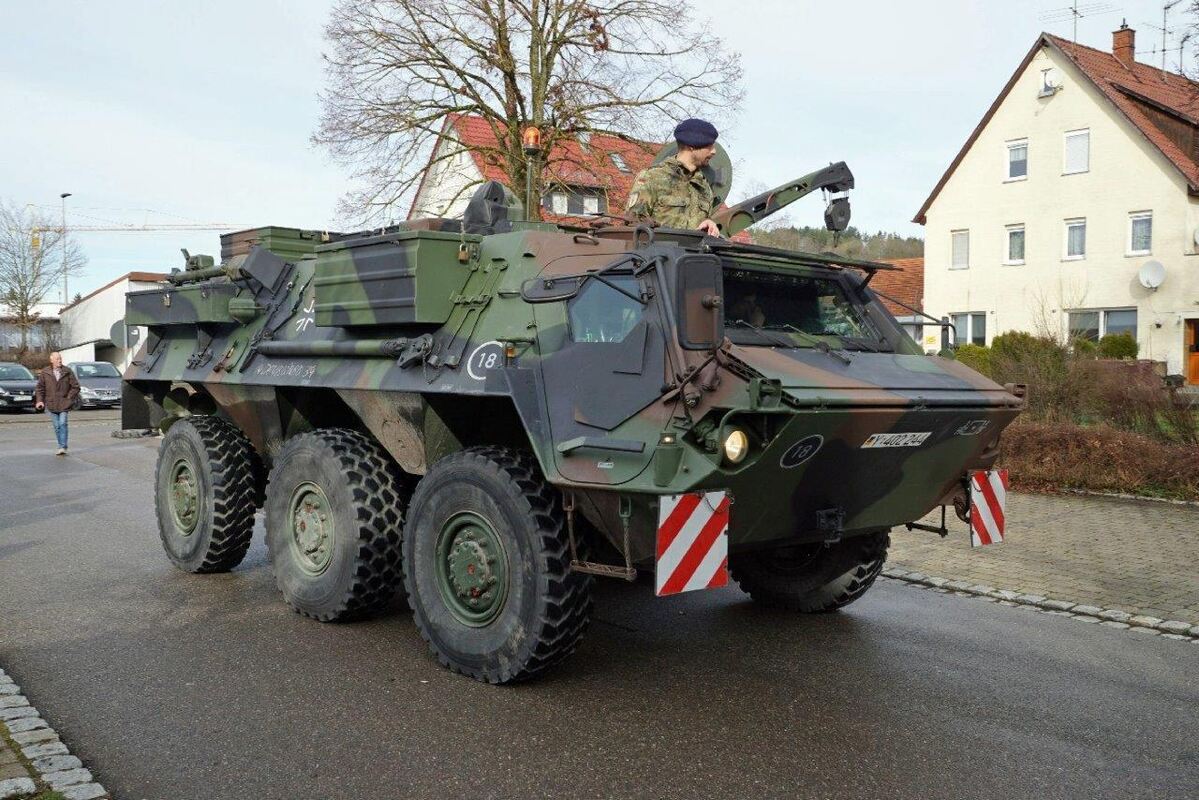 03_24_Waffenschau_02