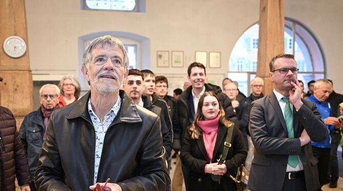 Klaus Weber (links) zwingt den Amtsinhaber Stephan Neher (rechts) im ersten Wahlgang in eine Stichwahl. Oberbürgermeister Stepha