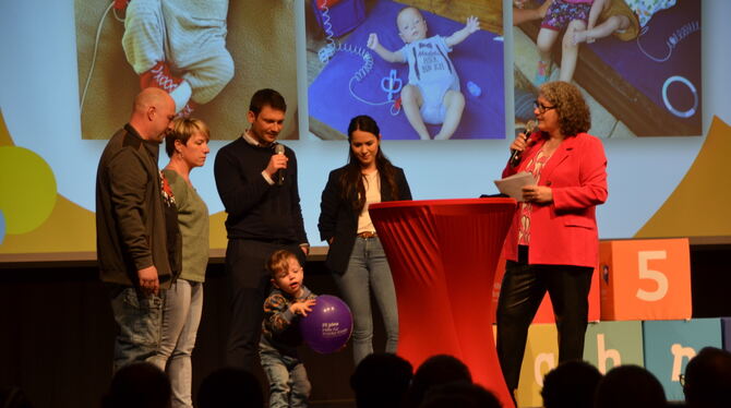 Ein Elternpaar sprach von einer »Rundum-Versorgung«, die sie und ihr Sohn, für den ein zentraler Venenkatheter lebensnotwendig w Ein Elternpaar sprach von einer »Rundum-Versorgung«, die sie und ihr Sohn, für den ein zentraler Venenkatheter lebensnotwendig w