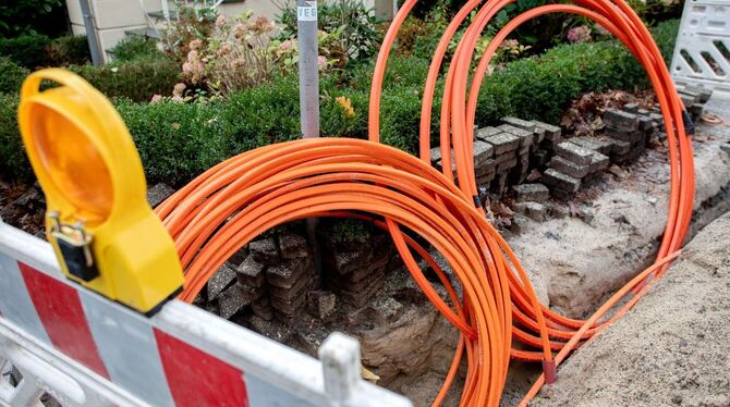 Glasfaserausbau mit Leerrohren Glasfaserausbau mit Leerrohren