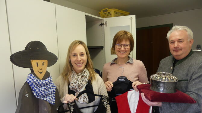 Schäferlauf Isabel Suess, Vesna Trost und Bernd Mall (von links) stecken mitten in den Vorbereitungen für den Schäferlauf 2025.