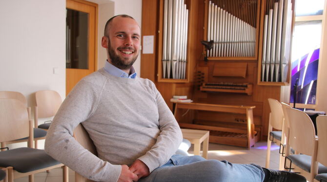 Er ist der Neue: Pfarrer Fabian Engel in der Christuskirche in der Buchhalde.