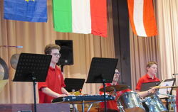 Beim Frühjahskonzert mit tonangebend: Das Blasorchester des Musikvereins kommt nicht ohne Percussion aus.