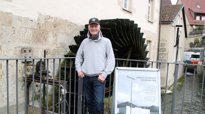 Er ist der Mann mit dem besonderen Blick auf Bad Urach: Jurgen Ostarhild stellt in der Klostermühle seine Fotografien aus