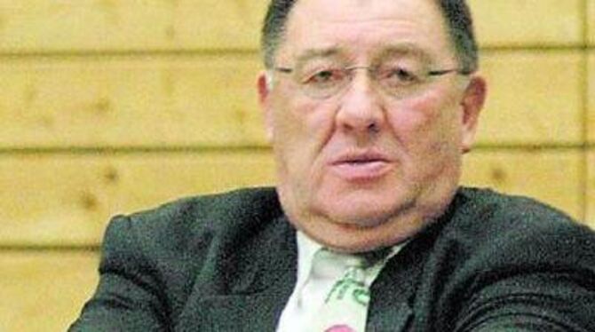 Nicht gut auf den TTV Gönnern zu sprechen: Rolf Wohlhaupter-Hermann.
GEA-FOTO: MEYER Nicht gut auf den TTV Gönnern zu sprechen: Rolf Wohlhaupter-Hermann.
GEA-FOTO: MEYER